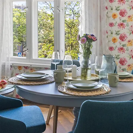 Child-friendly In Kadriorg Апартаменты