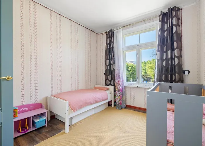 Child-friendly In Kadriorg Lejlighed Tallinn