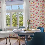 Child-friendly In Kadriorg Apartamento *